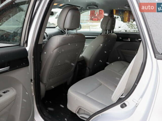 Серый Киа Соренто, объемом двигателя 2.4 л и пробегом 77 тыс. км за 12900 $, фото 35 на Automoto.ua