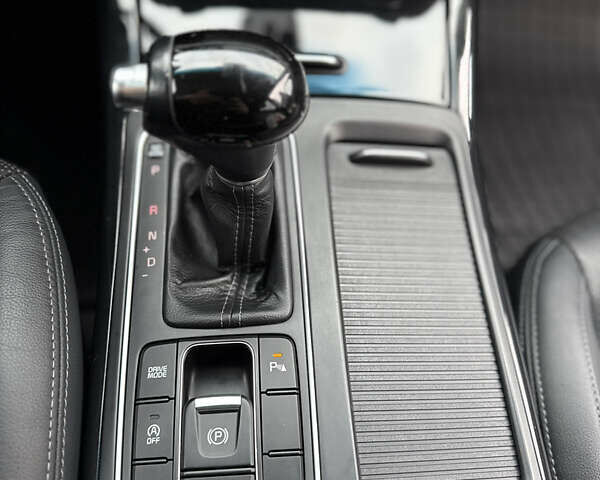 Киа Соренто 2015 в Луцке на Automoto.ua Серый Киа Соренто, объемом двигателя 2 л и пробегом 235 тыс. км за 17750 $, фото 52 на Automoto.ua