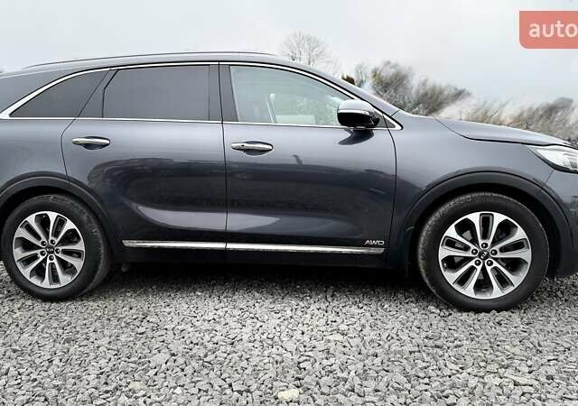 Киа Соренто 2015 в Хмельницком на Automoto.ua Серый Киа Соренто, объемом двигателя 2.2 л и пробегом 180 тыс. км за 22000 $, фото 2 на Automoto.ua