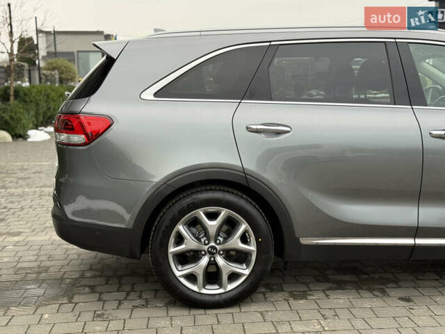 Серый Киа Соренто, объемом двигателя 2.2 л и пробегом 193 тыс. км за 22222 $, фото 14 на Automoto.ua