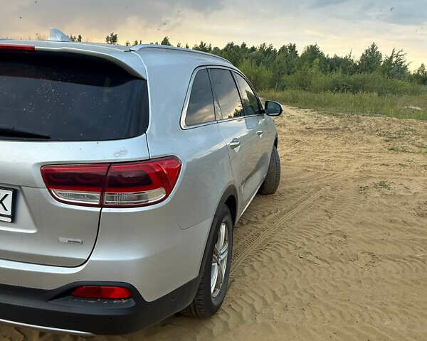 Серый Киа Соренто, объемом двигателя 2.2 л и пробегом 203 тыс. км за 21200 $, фото 8 на Automoto.ua