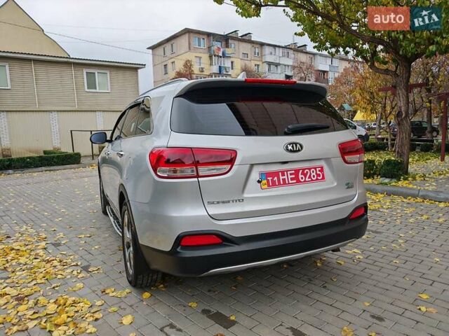 Серый Киа Соренто, объемом двигателя 2.2 л и пробегом 219 тыс. км за 19300 $, фото 2 на Automoto.ua