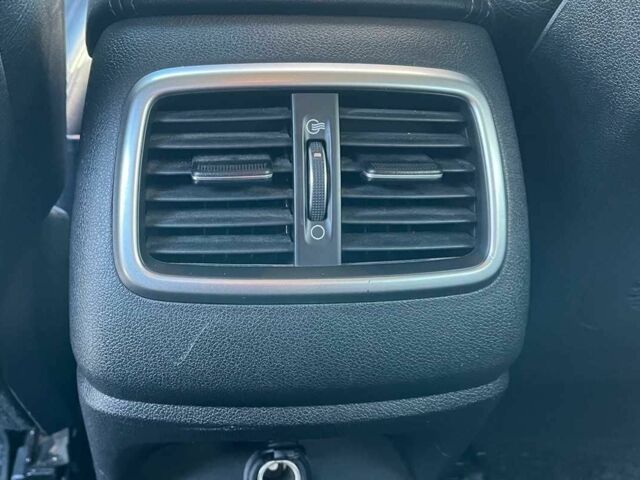 Серый Киа Соренто, объемом двигателя 2.4 л и пробегом 129 тыс. км за 14500 $, фото 16 на Automoto.ua