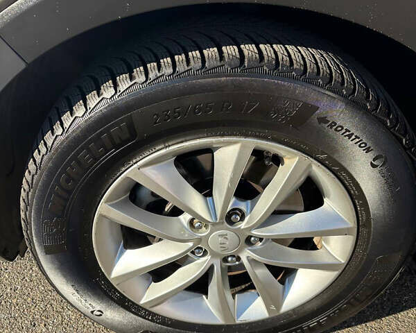 Серый Киа Соренто, объемом двигателя 2.36 л и пробегом 103 тыс. км за 14300 $, фото 28 на Automoto.ua