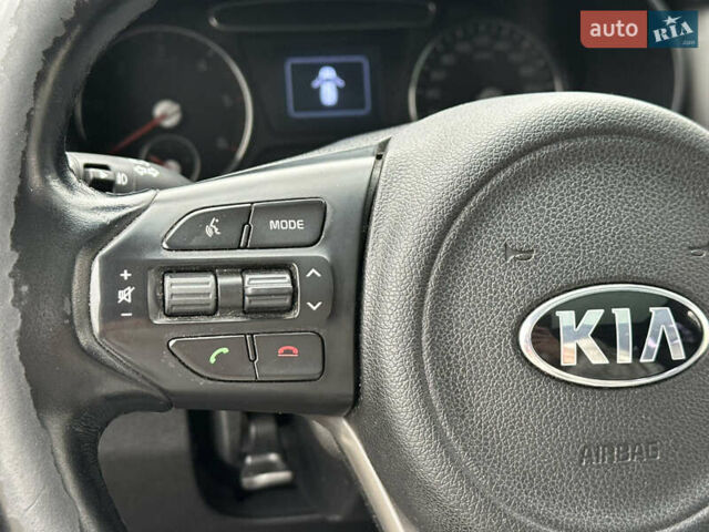 Сірий Кіа Соренто, об'ємом двигуна 2.2 л та пробігом 180 тис. км за 18500 $, фото 71 на Automoto.ua
