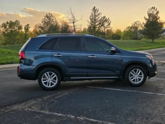 Серый Киа Соренто, объемом двигателя 3.3 л и пробегом 80 тыс. км за 7300 $, фото 2 на Automoto.ua