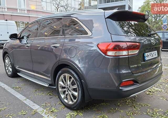 Киа Соренто 2015 в Одессе на Automoto.ua Серый Киа Соренто, объемом двигателя 2 л и пробегом 168 тыс. км за 21500 $, фото 6 на Automoto.ua