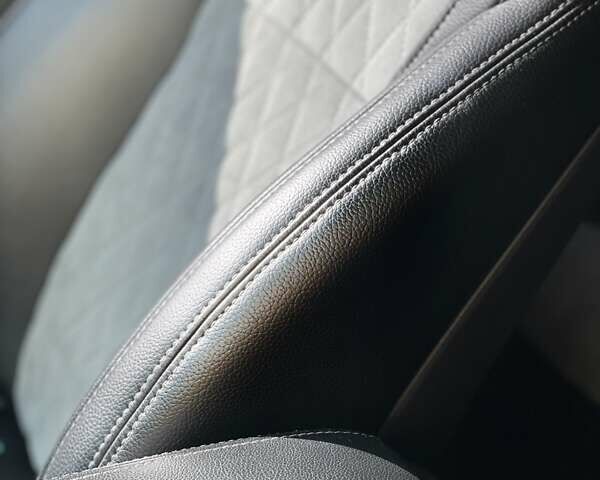 Киа Соренто 2015 в Львове на Automoto.ua Серый Киа Соренто, объемом двигателя 2.2 л и пробегом 131 тыс. км за 20500 $, фото 19 на Automoto.ua