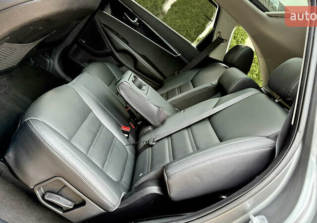 Серый Киа Соренто, объемом двигателя 2.2 л и пробегом 217 тыс. км за 20900 $, фото 20 на Automoto.ua