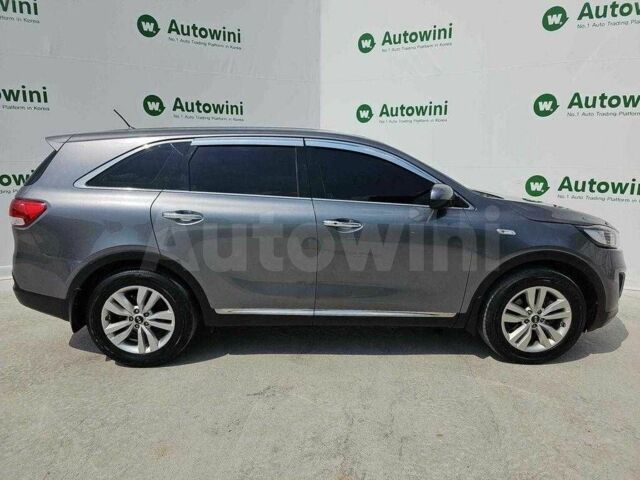 Киа Соренто 2015 в Киеве на Automoto.ua Серый Киа Соренто, объемом двигателя 2 л и пробегом 125 тыс. км за 8800 $, фото 5 на Automoto.ua