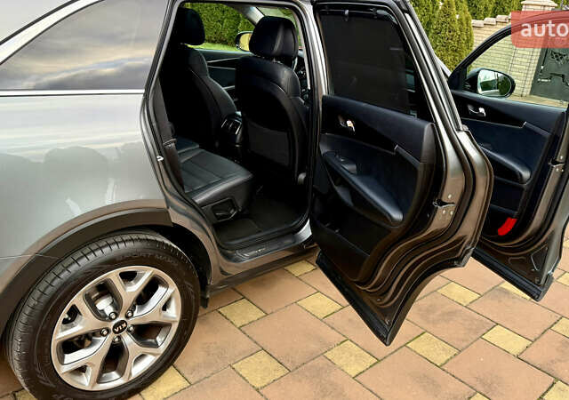 Серый Киа Соренто, объемом двигателя 2.2 л и пробегом 217 тыс. км за 20900 $, фото 47 на Automoto.ua