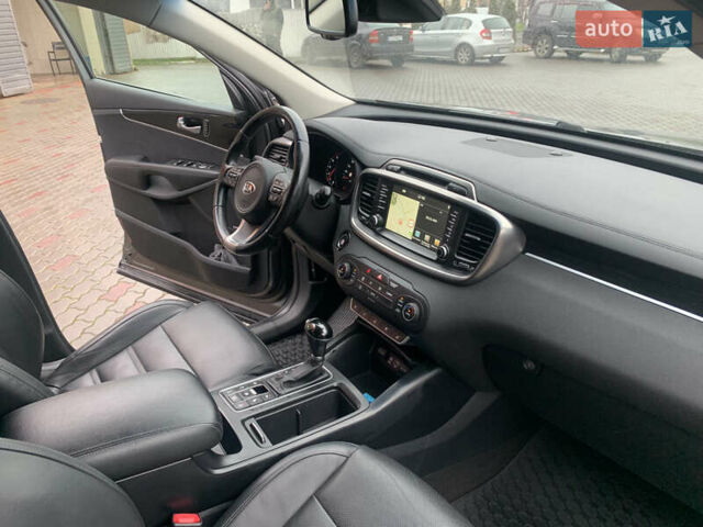 Серый Киа Соренто, объемом двигателя 2.2 л и пробегом 179 тыс. км за 21700 $, фото 41 на Automoto.ua