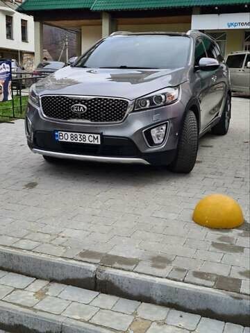 Сірий Кіа Соренто, об'ємом двигуна 2.2 л та пробігом 256 тис. км за 25300 $, фото 3 на Automoto.ua