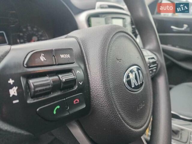 Серый Киа Соренто, объемом двигателя 3.3 л и пробегом 198 тыс. км за 16990 $, фото 11 на Automoto.ua