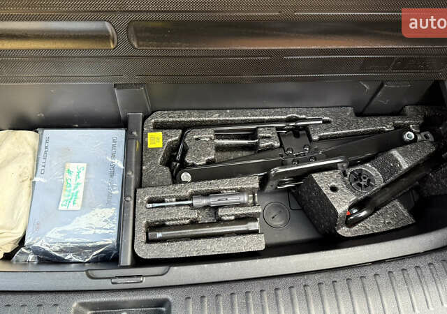 Серый Киа Соренто, объемом двигателя 2.2 л и пробегом 217 тыс. км за 20900 $, фото 46 на Automoto.ua