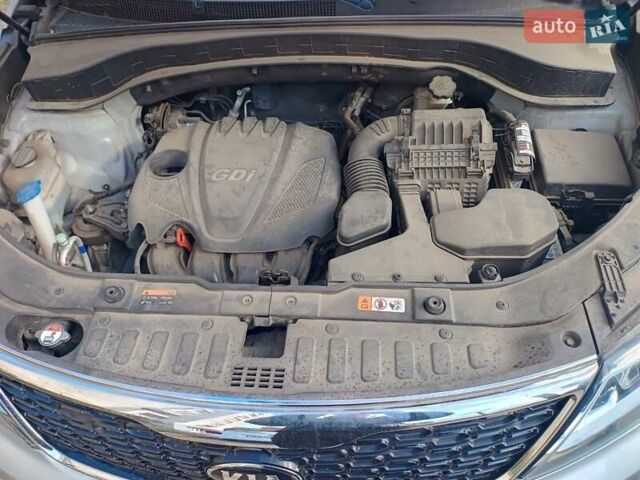 Сірий Кіа Соренто, об'ємом двигуна 2.4 л та пробігом 70 тис. км за 14500 $, фото 7 на Automoto.ua