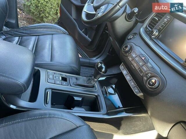 Серый Киа Соренто, объемом двигателя 2.2 л и пробегом 190 тыс. км за 24000 $, фото 2 на Automoto.ua