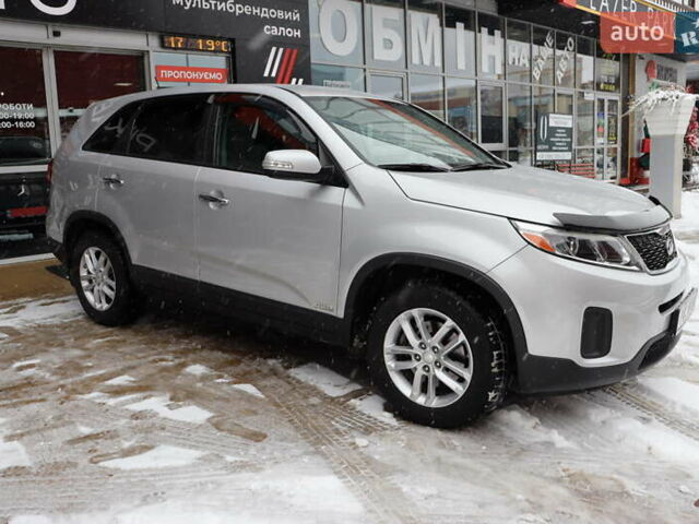 Серый Киа Соренто, объемом двигателя 2.4 л и пробегом 77 тыс. км за 12900 $, фото 7 на Automoto.ua