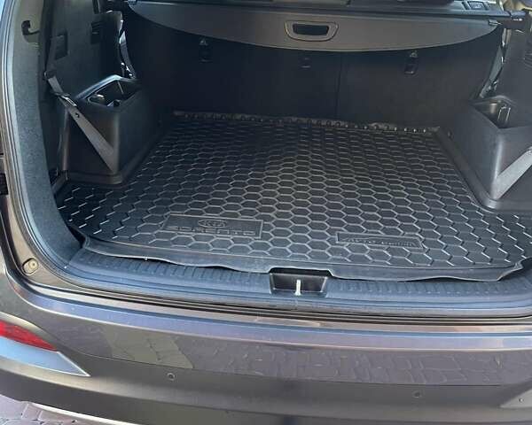 Серый Киа Соренто, объемом двигателя 2.2 л и пробегом 190 тыс. км за 24000 $, фото 3 на Automoto.ua