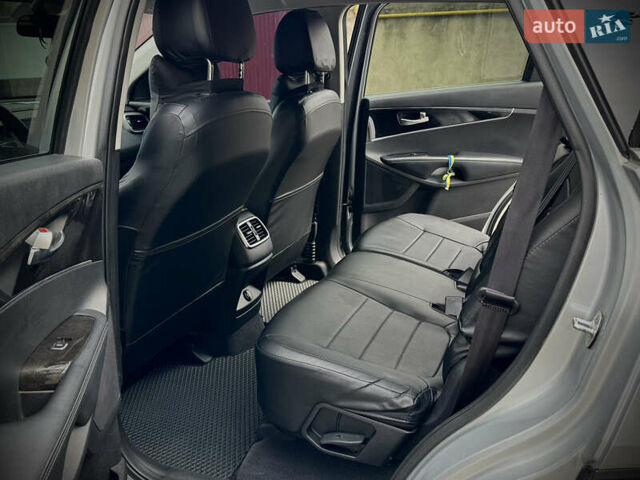 Серый Киа Соренто, объемом двигателя 2.36 л и пробегом 208 тыс. км за 14500 $, фото 13 на Automoto.ua