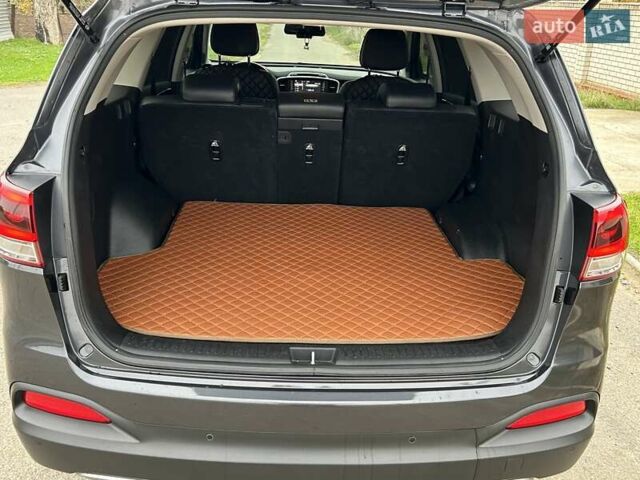 Серый Киа Соренто, объемом двигателя 2 л и пробегом 193 тыс. км за 17500 $, фото 22 на Automoto.ua