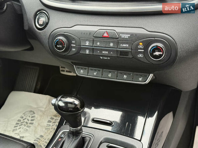 Серый Киа Соренто, объемом двигателя 2.2 л и пробегом 193 тыс. км за 22222 $, фото 46 на Automoto.ua