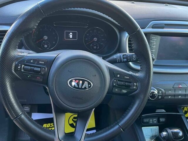 Серый Киа Соренто, объемом двигателя 2.4 л и пробегом 129 тыс. км за 14500 $, фото 9 на Automoto.ua