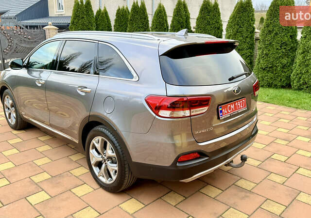 Серый Киа Соренто, объемом двигателя 2.2 л и пробегом 217 тыс. км за 20900 $, фото 4 на Automoto.ua