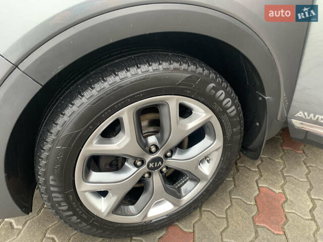 Серый Киа Соренто, объемом двигателя 2.2 л и пробегом 179 тыс. км за 21700 $, фото 58 на Automoto.ua