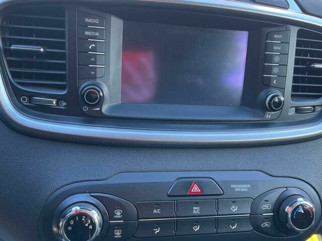 Серый Киа Соренто, объемом двигателя 2.4 л и пробегом 129 тыс. км за 14500 $, фото 10 на Automoto.ua