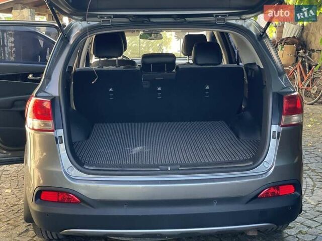 Киа Соренто 2015 в Львове на Automoto.ua Серый Киа Соренто, объемом двигателя 2.2 л и пробегом 131 тыс. км за 20500 $, фото 29 на Automoto.ua