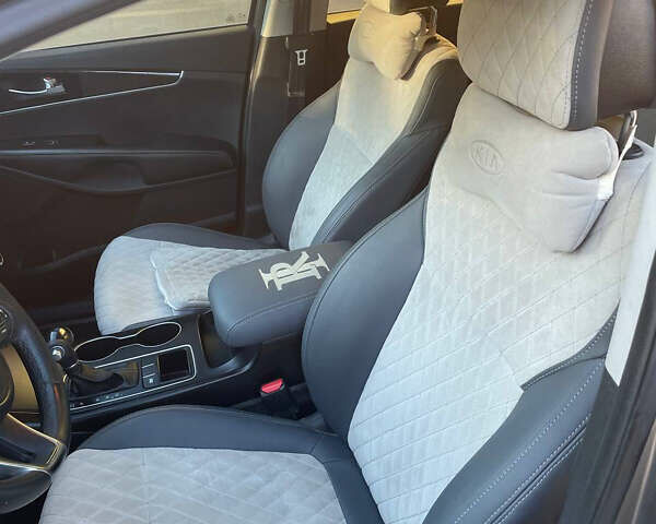 Сірий Кіа Соренто, об'ємом двигуна 2.36 л та пробігом 118 тис. км за 13900 $, фото 16 на Automoto.ua