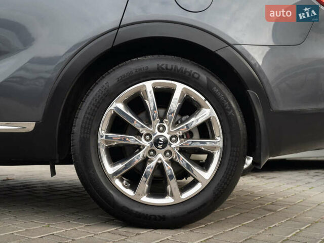 Серый Киа Соренто, объемом двигателя 2 л и пробегом 133 тыс. км за 20700 $, фото 10 на Automoto.ua
