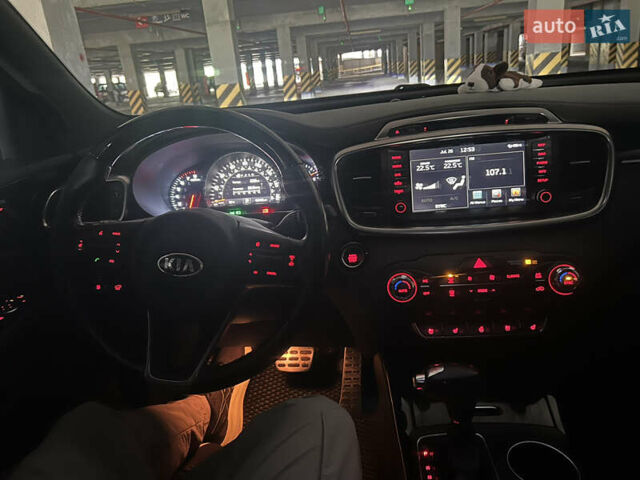 Киа Соренто 2015 в Хмельницком на Automoto.ua Серый Киа Соренто, объемом двигателя 3.34 л и пробегом 143 тыс. км за 19000 $, фото 4 на Automoto.ua