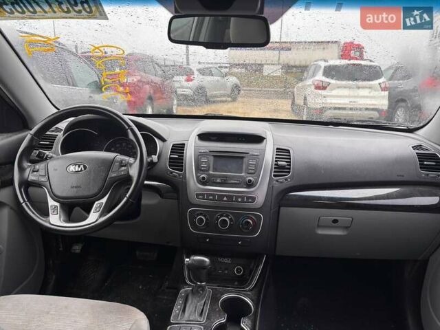 Серый Киа Соренто, объемом двигателя 2.4 л и пробегом 167 тыс. км за 7499 $, фото 5 на Automoto.ua