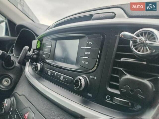 Серый Киа Соренто, объемом двигателя 3.3 л и пробегом 198 тыс. км за 16990 $, фото 29 на Automoto.ua