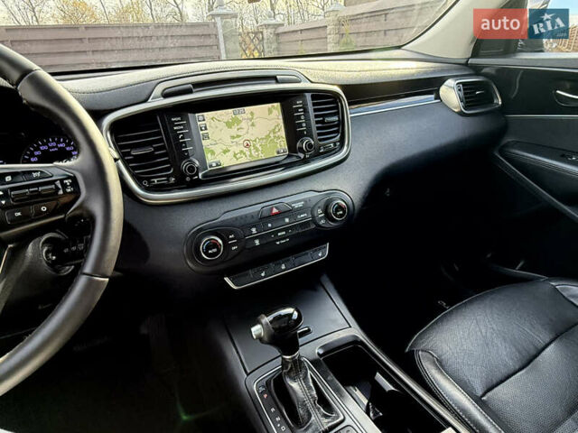 Серый Киа Соренто, объемом двигателя 2.2 л и пробегом 192 тыс. км за 18200 $, фото 59 на Automoto.ua