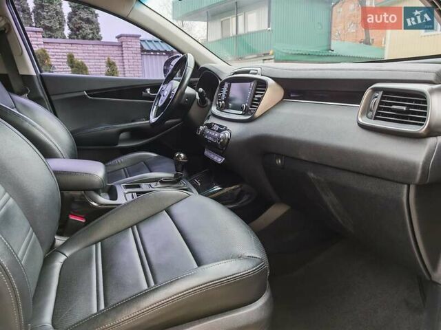 Серый Киа Соренто, объемом двигателя 2.2 л и пробегом 219 тыс. км за 19300 $, фото 71 на Automoto.ua