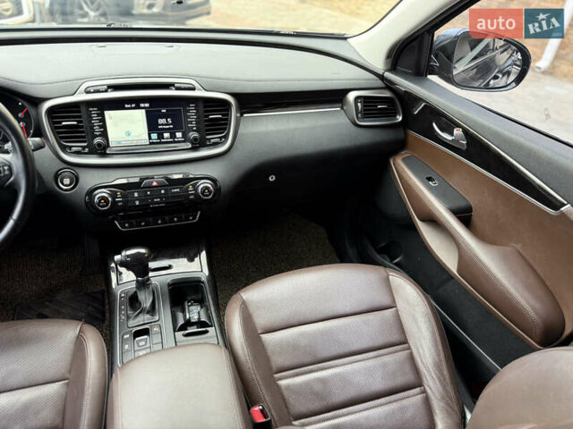 Киа Соренто 2015 в Одессе на Automoto.ua Серый Киа Соренто, объемом двигателя 2 л и пробегом 200 тыс. км за 19500 $, фото 50 на Automoto.ua