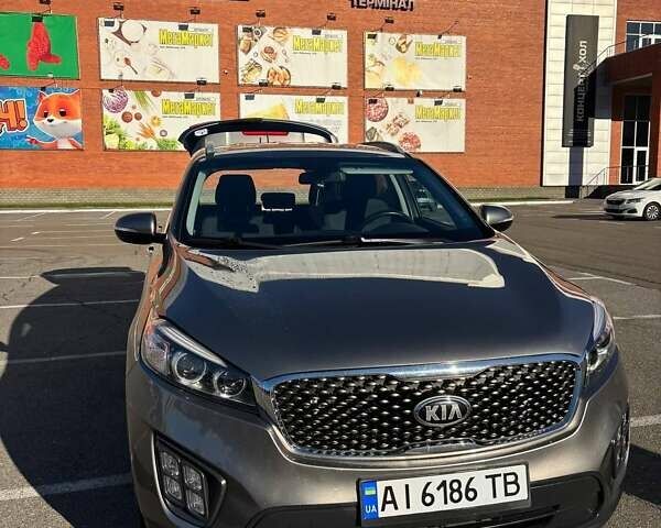 Серый Киа Соренто, объемом двигателя 2.36 л и пробегом 103 тыс. км за 15500 $, фото 7 на Automoto.ua