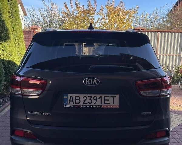 Серый Киа Соренто, объемом двигателя 2.2 л и пробегом 190 тыс. км за 24000 $, фото 8 на Automoto.ua