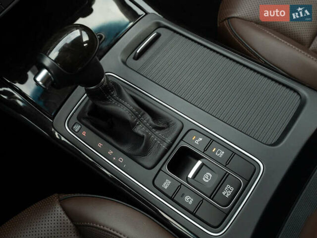 Серый Киа Соренто, объемом двигателя 2 л и пробегом 133 тыс. км за 20700 $, фото 43 на Automoto.ua