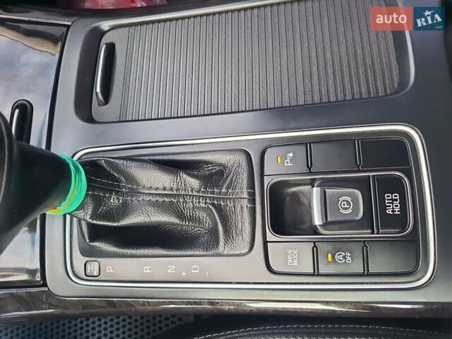 Серый Киа Соренто, объемом двигателя 2 л и пробегом 139 тыс. км за 21500 $, фото 23 на Automoto.ua