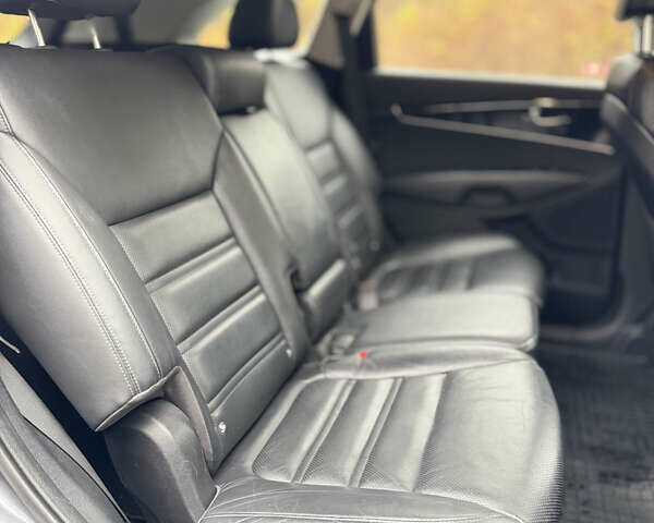 Сірий Кіа Соренто, об'ємом двигуна 2 л та пробігом 238 тис. км за 17550 $, фото 46 на Automoto.ua