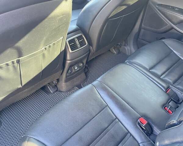 Серый Киа Соренто, объемом двигателя 2.2 л и пробегом 251 тыс. км за 17500 $, фото 13 на Automoto.ua