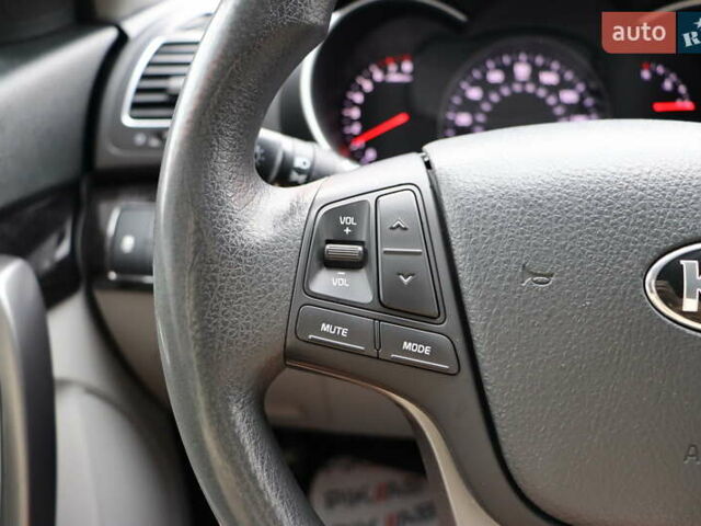 Серый Киа Соренто, объемом двигателя 2.4 л и пробегом 77 тыс. км за 12900 $, фото 19 на Automoto.ua