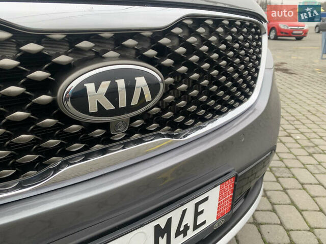 Серый Киа Соренто, объемом двигателя 2.2 л и пробегом 179 тыс. км за 21700 $, фото 22 на Automoto.ua
