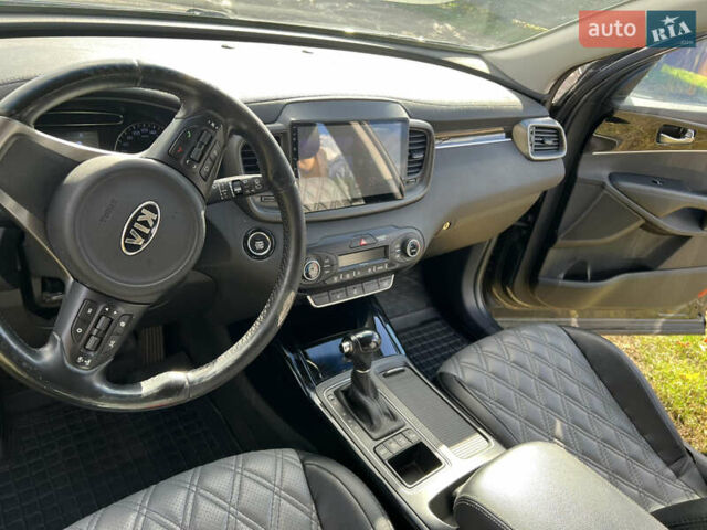 Киа Соренто 2015 в Кагарлыке на Automoto.ua Серый Киа Соренто, объемом двигателя 2.2 л и пробегом 134 тыс. км за 25500 $, фото 8 на Automoto.ua