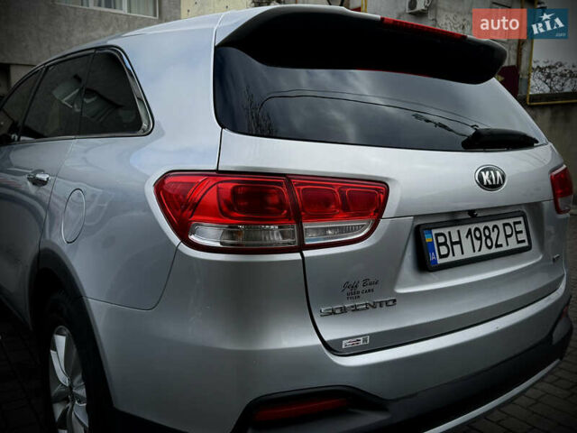 Серый Киа Соренто, объемом двигателя 2.36 л и пробегом 208 тыс. км за 14500 $, фото 16 на Automoto.ua