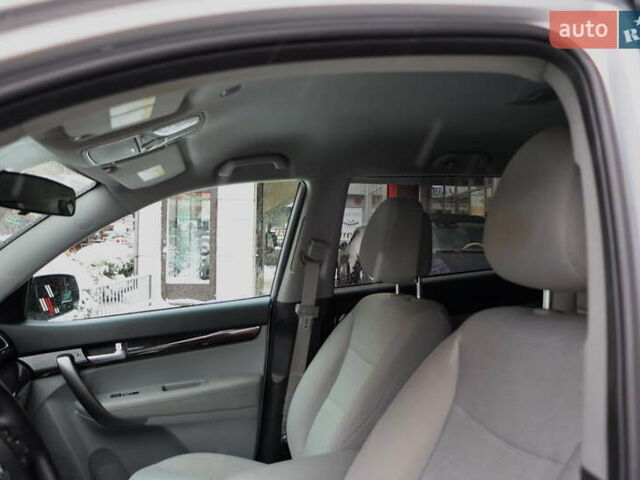 Серый Киа Соренто, объемом двигателя 2.4 л и пробегом 77 тыс. км за 12900 $, фото 15 на Automoto.ua